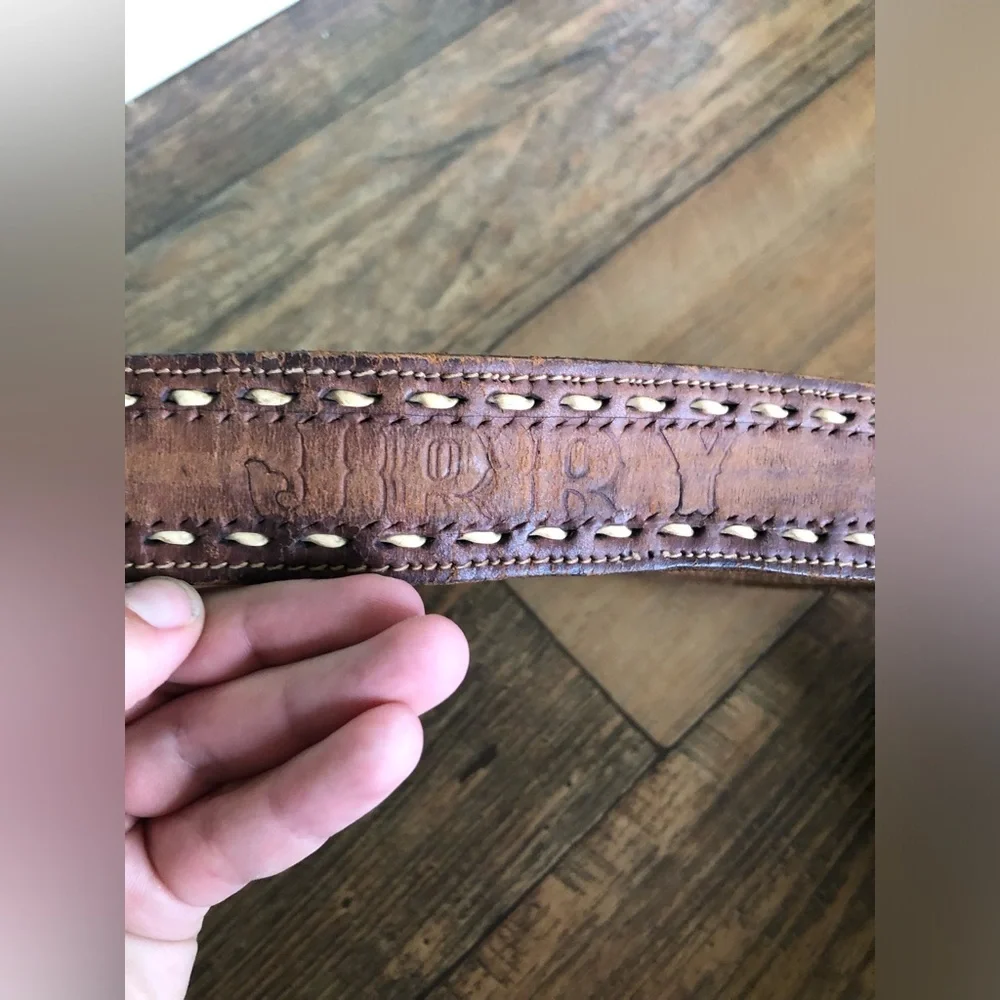 Mens Western Leather Cowboy Belt Silver Tone Buckle Embossed 39” Long Rodeó